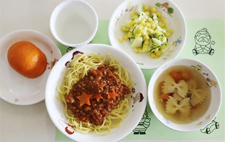 給食
